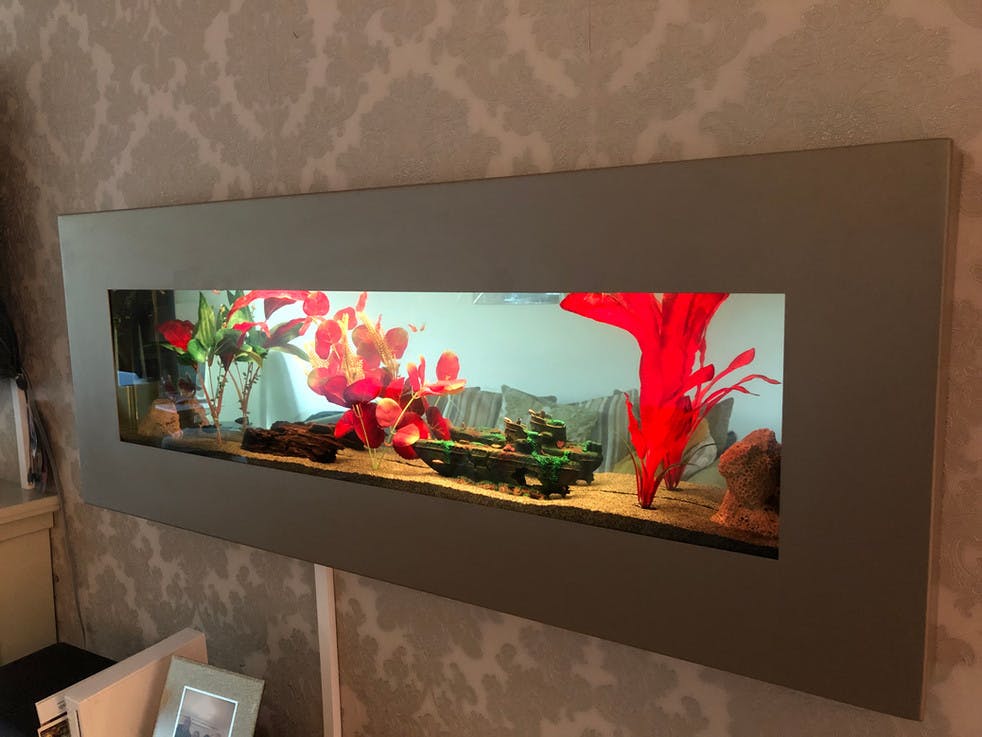 Wall mounted hot sale aquarium